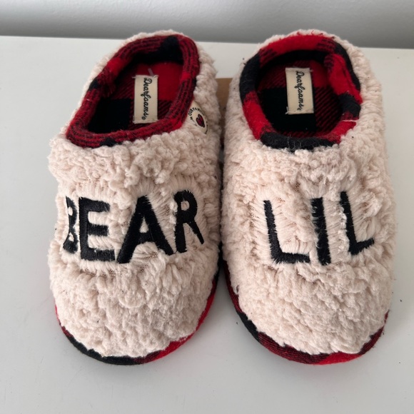 dearfoams Other - Dearfoams Red and Cream Plaid Slippers